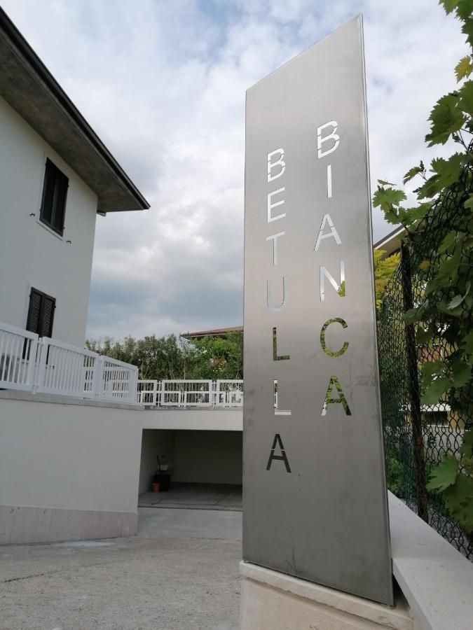 Betulla Bianca Villa Bardolino Bagian luar foto